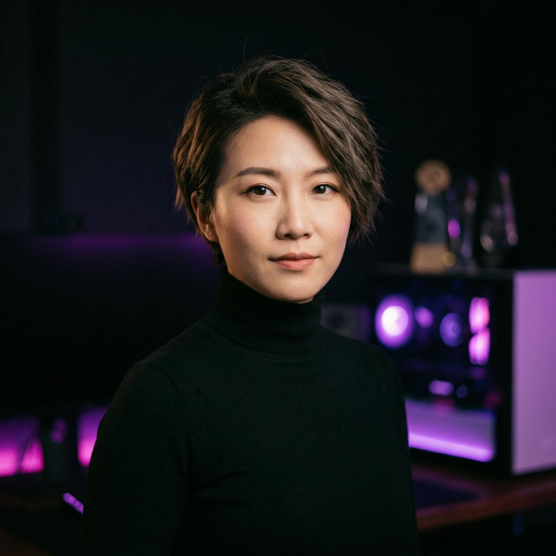 17c一起草制片李婷